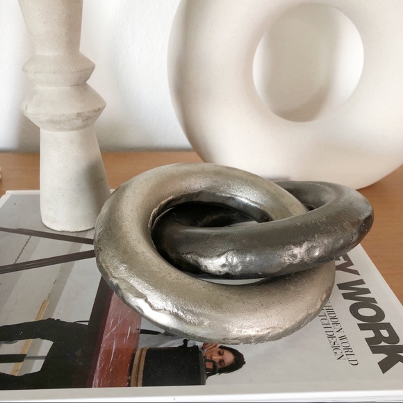 Target Rare Metal Link - Picture 1 of 3